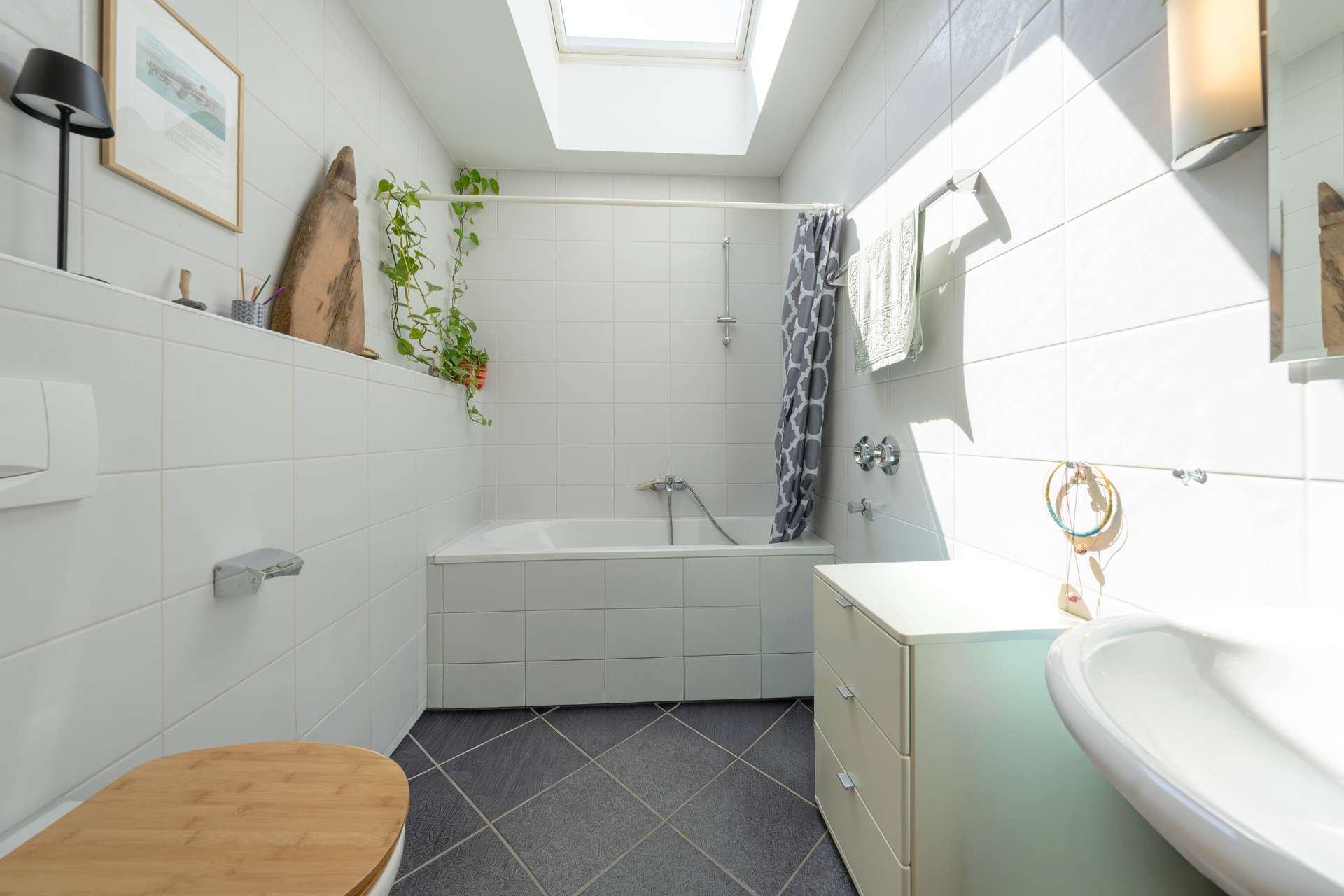 DG Wohnung Badezimmer