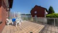 Haus rechts Terrasse