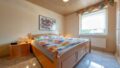 Haus links OG Schlafzimmer