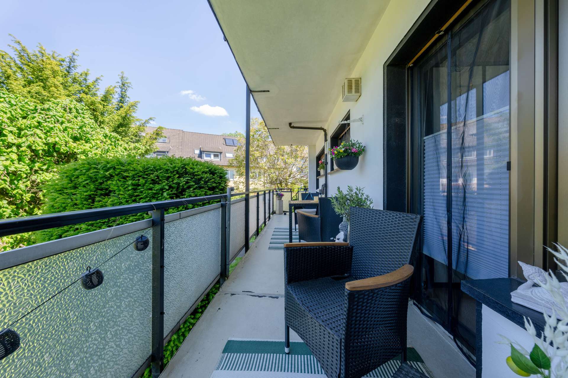 EG re. Balkon