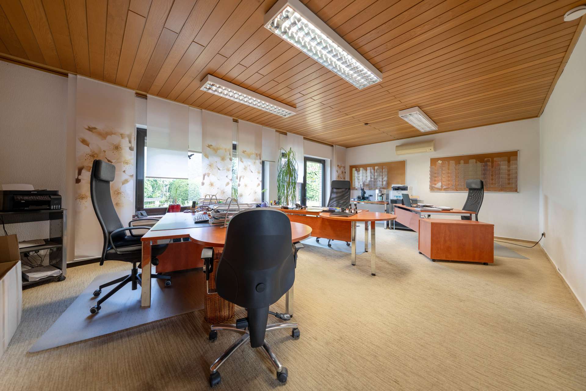 Gewerbe Büro